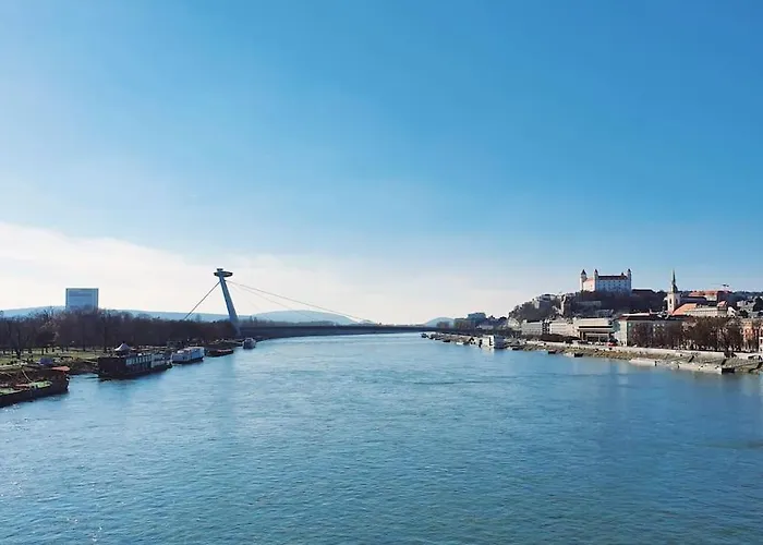 Lovely & Unique In The Historic Center.