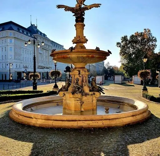 Lovely & Unique In The Historic Center. Apartman Pozsony